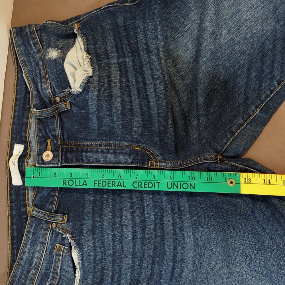 KanCan Estilo Jeans Women Size 15 / 31 Blue Distressed - Picture 9 of 14